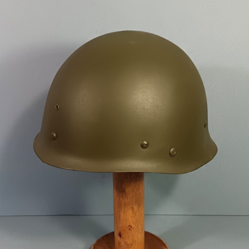 CASQUE FRANCAIS MODELE 1956 PARACHUTISTE CASQUE LOURD DATE 1959 ET LINER 1962 TAP LEGION ETRANGERE FILET DE CAMOUFLAGE